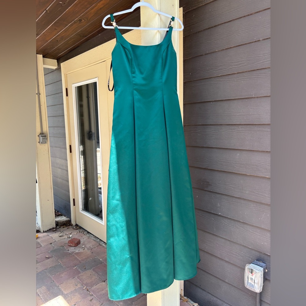 Blondie and Me Evening womens prom ball gown bridesmaid dress green 9-10
